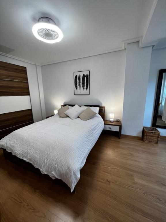 Beach Apartment อาลิกันเต ภายนอก รูปภาพ
