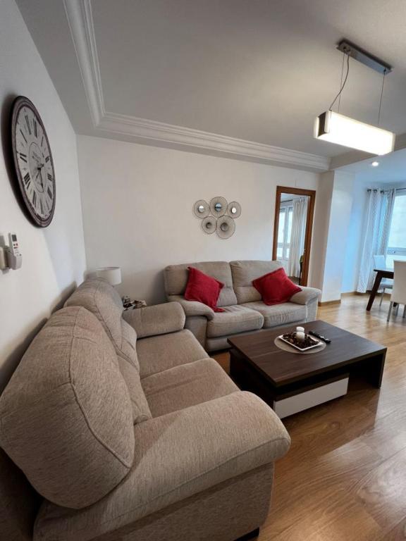 Beach Apartment อาลิกันเต ภายนอก รูปภาพ