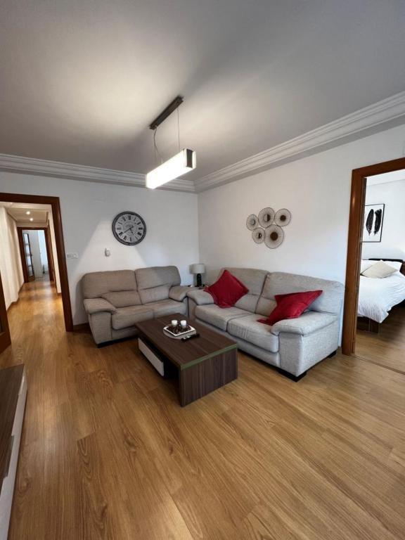 Beach Apartment อาลิกันเต ภายนอก รูปภาพ