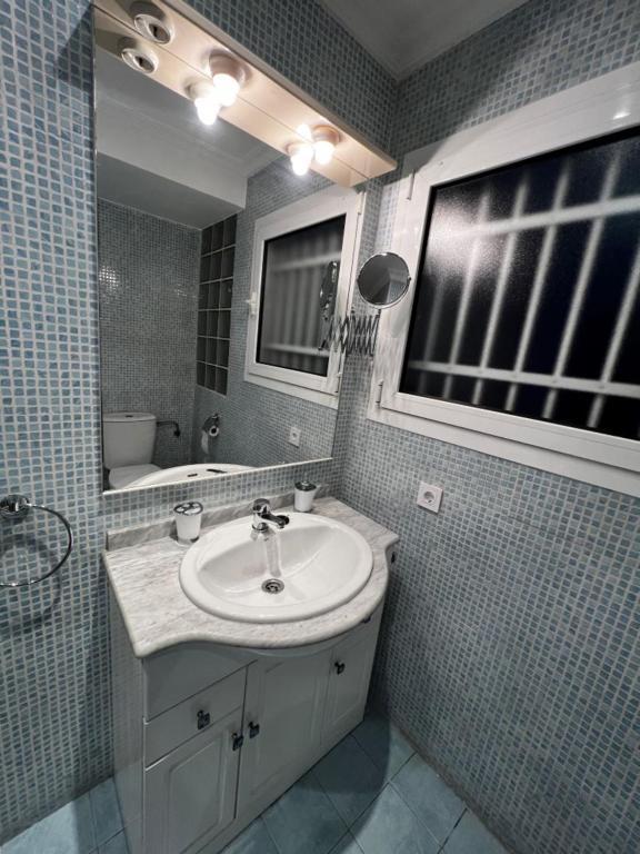 Beach Apartment อาลิกันเต ภายนอก รูปภาพ